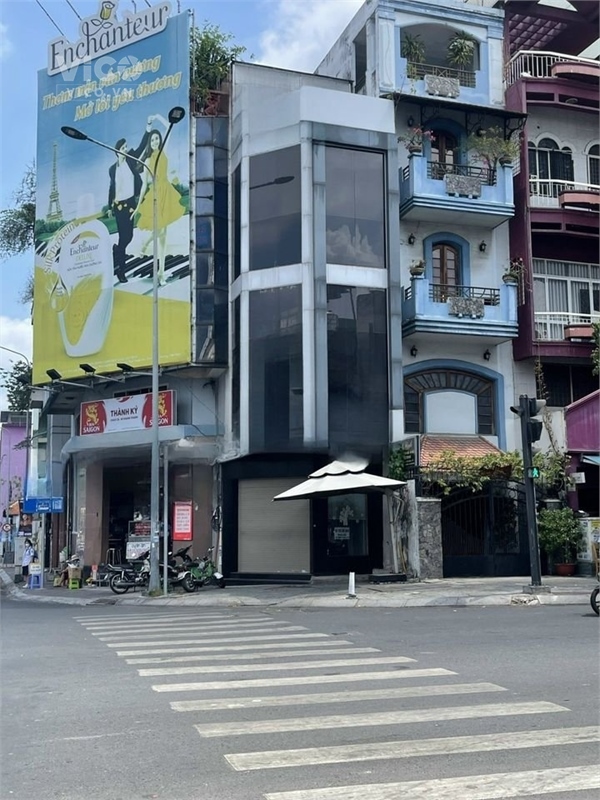 Nhà Cho Thuê 2MT Đinh Tiên Hoàng Q.1.4x15m.73tr