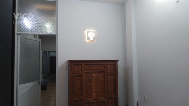 Nhà Đẹp 2 Tầng, Ô tô, Kinh doanh đường Lê Duẩn giá hơn 1 tỷ tlcc