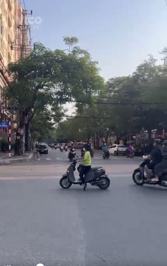 BÁN NHÀ MẶT ĐƯỜNG 193 VĂN CAO DOANH THU TỐT 83M2 GIÁ ĐẦU TƯ. 2 LÔ GIÁP NHAU.