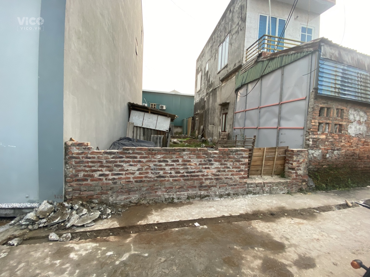 giá ngộp ngân hàng 65m tại Hà Lâm 2 Thụy Lâm ĐA. đường oto tránh , ngõ thông