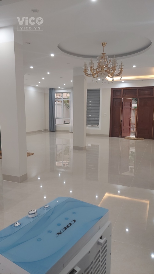 BIỆT THỰ KĐT THÀNH PHỐ GIAO LƯU PHẠM VĂN ĐỒNG. KHU TOÀN QUAN CHỨC Ở. DT 300M2. GIÁ 52,5 TỶ