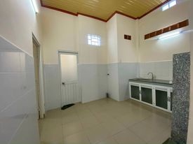 Bán nhà giá rẻ Linh Tây , Tp. Thủ Đức. Diện tích 102m2 ( Ngang 6m, dài 17m2). 5PN mà giá chỉ 4.5 tỷ