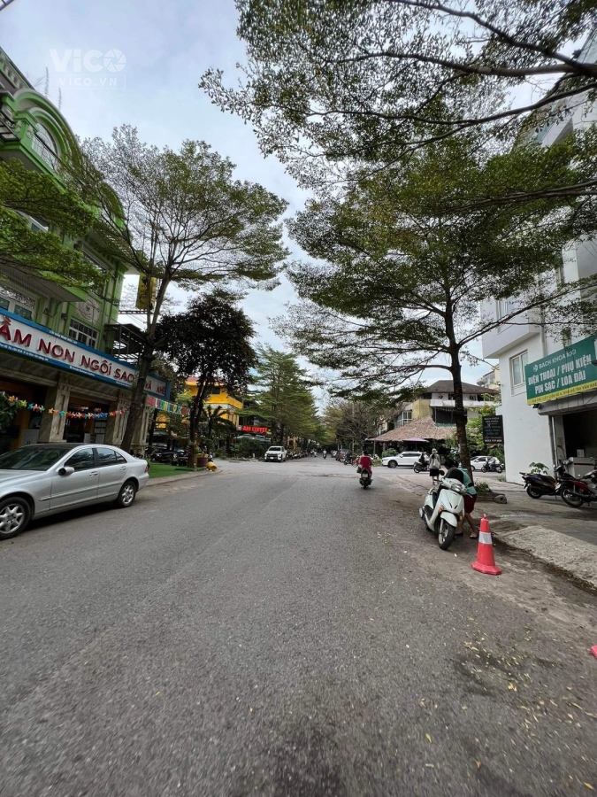 Bán LK6 Văn khê Hà đông 83m2 5 tầng hoàn thiện kinh doanh tấp nập hơn 15 tỷ.