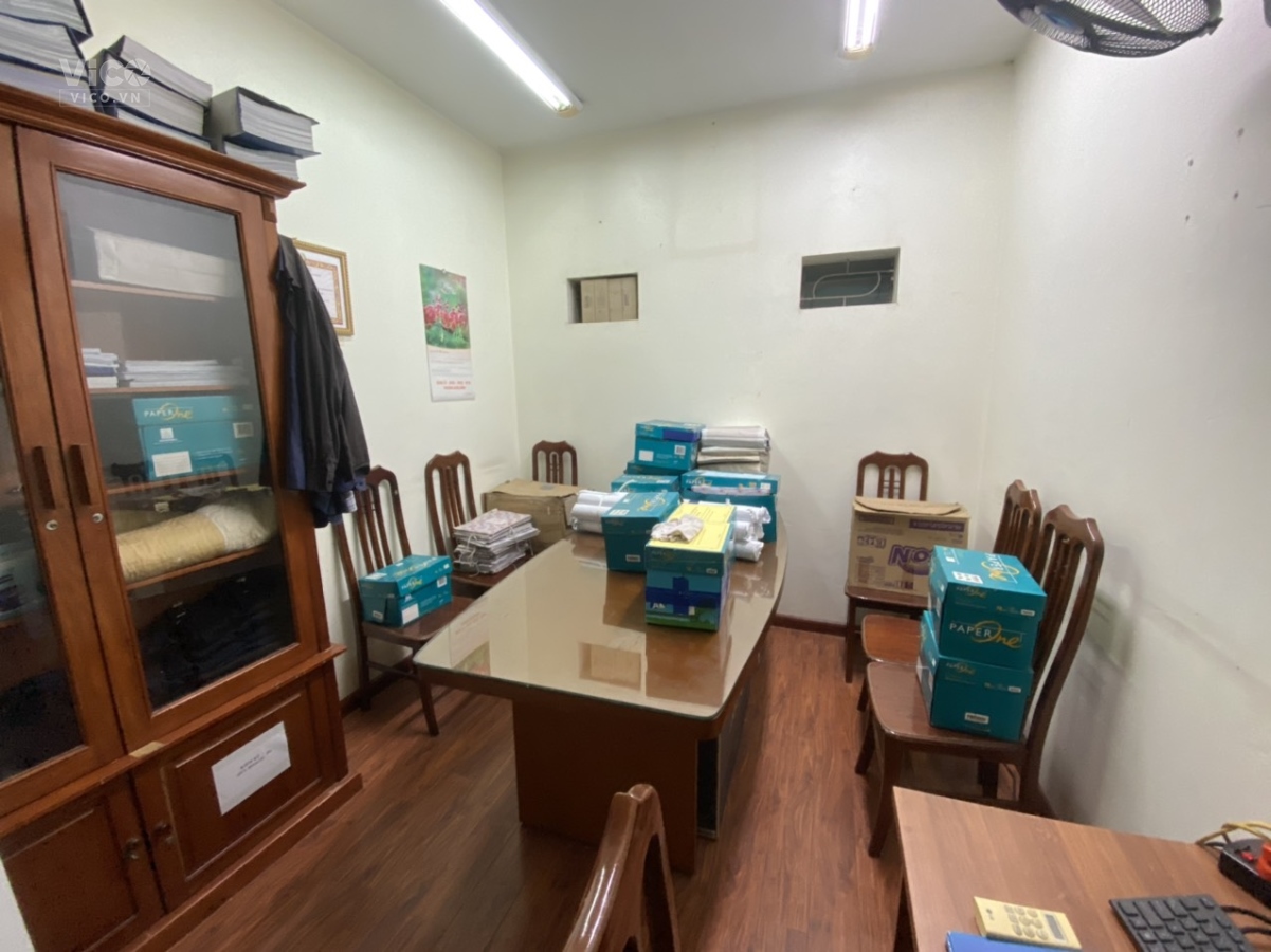 BÁN BIỆT THỰTHANG MÁYVỈA HÈ RỘNG 3MKINH DOANHGIÁ 28 TỶ