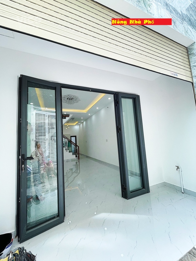 Bán nhà mới CMT8 Quận 10, 40m2 3 tầng 3 pn, hẻm xe hơi đỗ cửa chỉ 7 tỷ2 dọn vào ở ngay