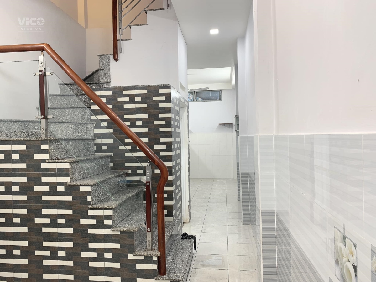 NHÀ 3 TẦNG BTCT (4M X 12M) KDC YÊN TĨNH GIÁ 3.98 TỶ THƯƠNG LƯỢNG