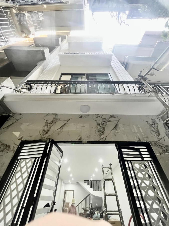 Nhà Đẹp Khu phân Lô Nguyễn Tuân...ô tô tránh thang máy nhập khẩuvp đẳng cấp