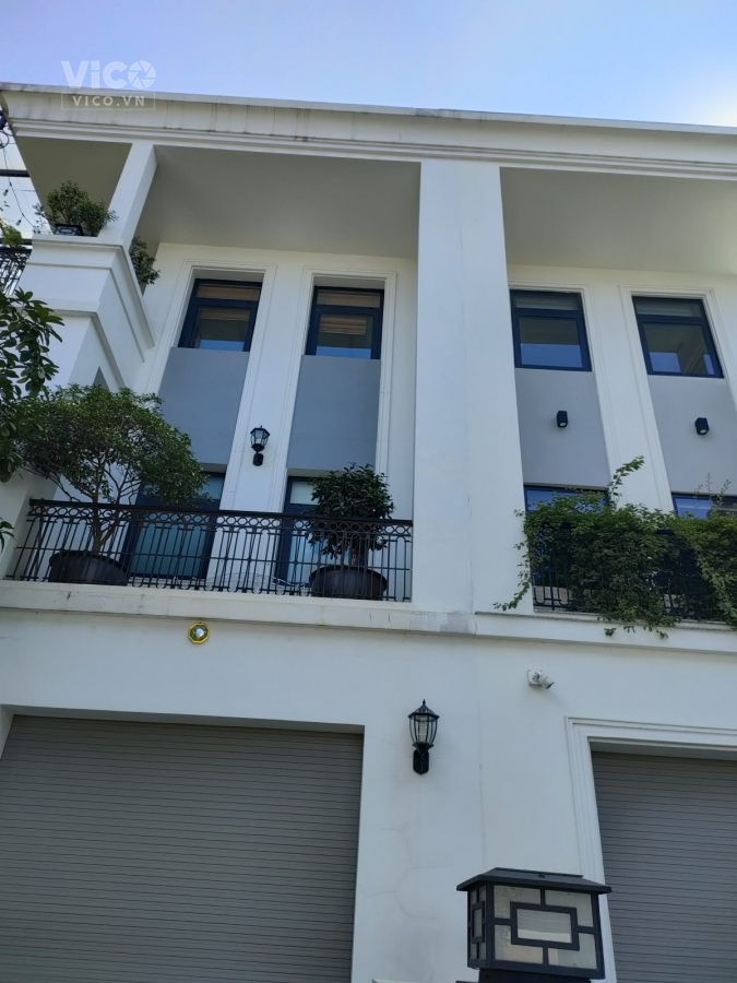 CHÍNH CHỦ CẦN BÁN BIỆT THỰ MẶT PHỐ CHÍNH LÔ GÓC 286m2 x 3 TẦNG 116 TỶ