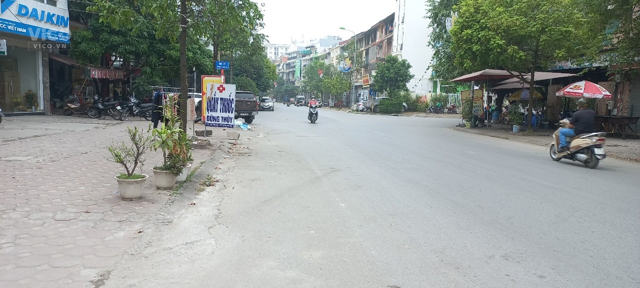 Tòa CCMN Yên Xá có Thang máy Ô Tô đỗ cửa Doanh Thu Ổn Định 90 triệu/tháng