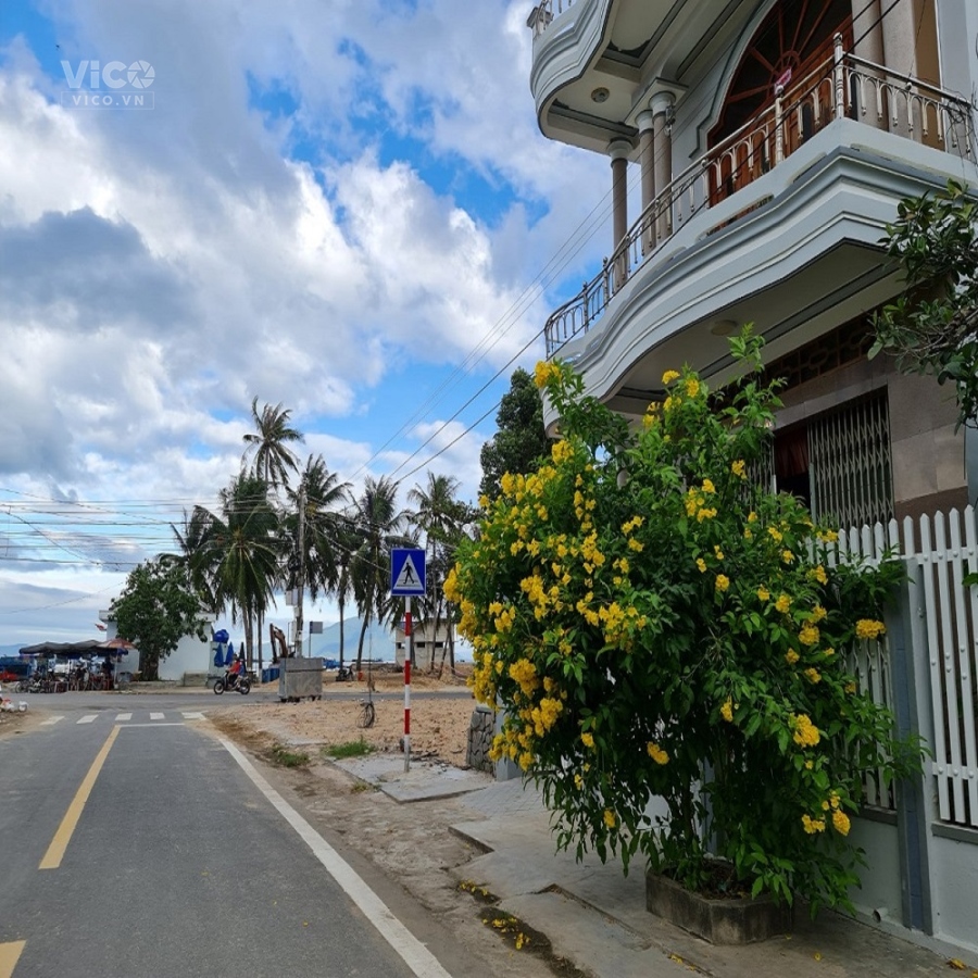 Đất TĐC Trâu Quỳ, Gia Lâm. 60m2. Mặt tiền 4m. Đường 13m. Tiện ích đồng bộ. LH 0926782459.