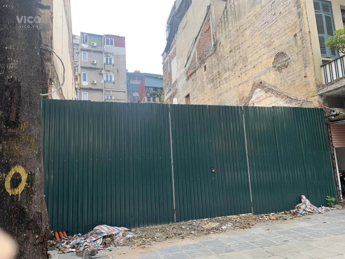 Bán 120m2 đất , Vị trí đắc địa, Phố Cát Linh, Đống Đa. Mặt tiền 7m, đường 2 ô tô tránh