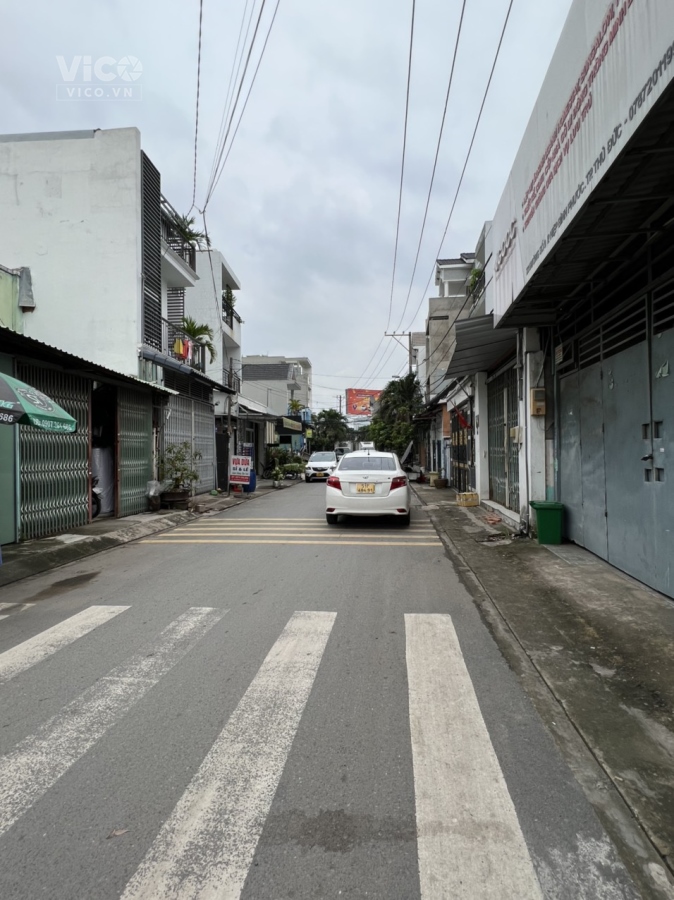 Nhà ngay Vạn Phúc City, 4.9 x 23m, chỉ 6x tỷ, Hẻm Xe Tải, Vuông A4, Chỉ hơn Thương lượng.