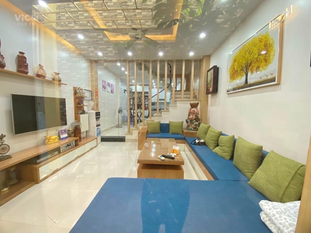 Bán căn homestay 594 thiên lôi 3 tầng 3 PN 3WC Tây Nam sân cổng ô tô đỗ gần