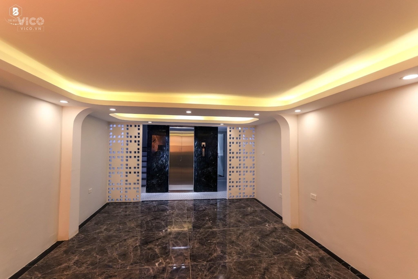 Bán Nhà mặt phố Hoàng Ngân 43m 7 tầng thang máy mặt tiền 4m Làm Văn Phòng Kinh doanh đỉnh cao.