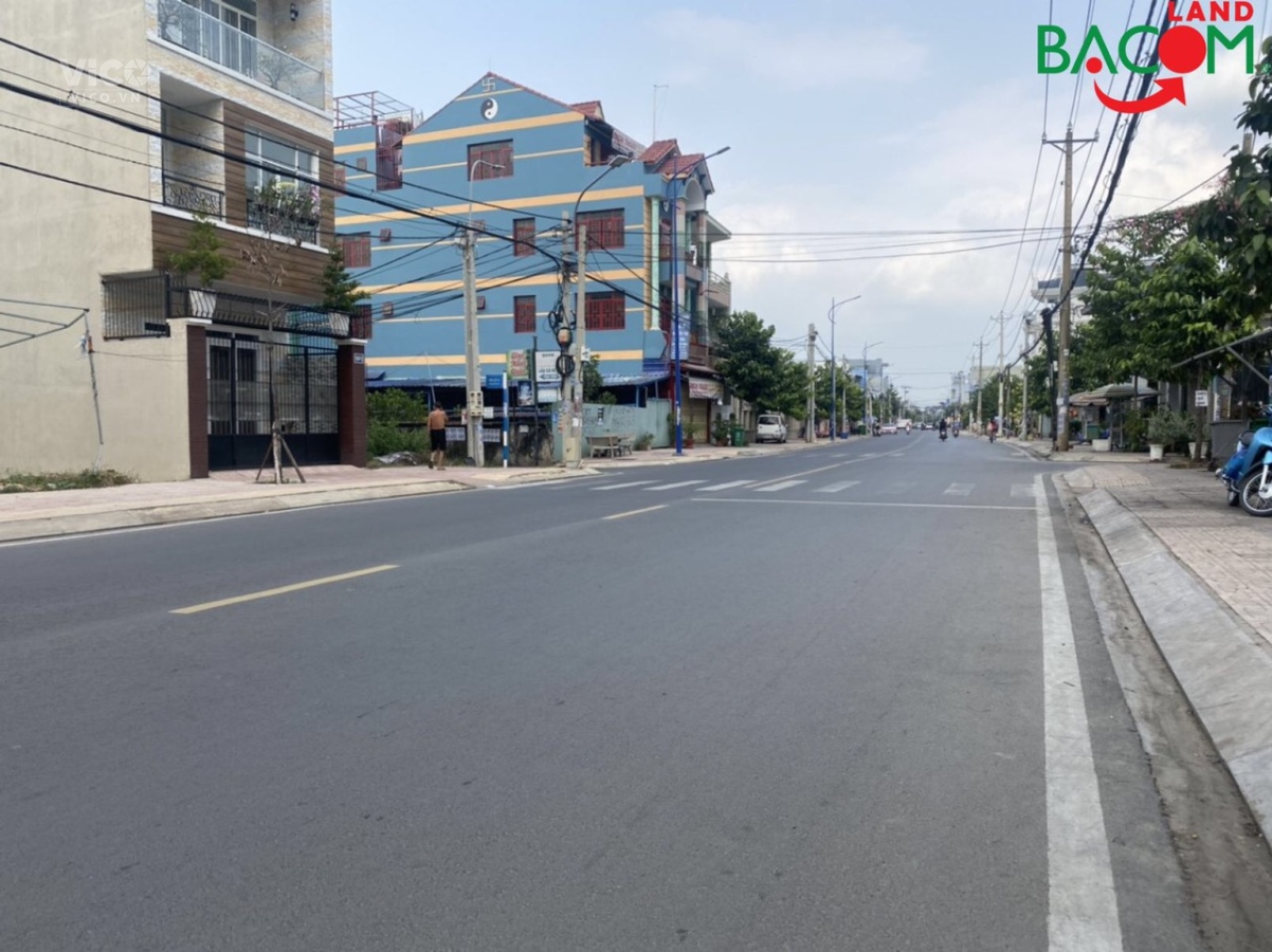 Đất Biệt Thự 210m2 (10x21m), Vuông vức, Mặt Tiền, Hiệp Hòa, Biên Hòa giá chỉ 9 tỷ