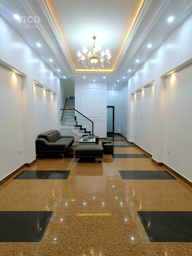 BÁN NHÀ FULL NỘI THẤT 4 TẦNG CÓ THANG MÁY NGAY NGÃ TƯ VINCOM CẦU QUAY