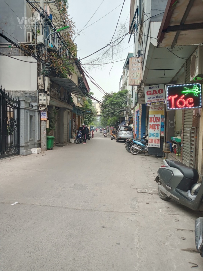 HiếmChính chủ bán lô đất ngõ 401 Xuân Đỉnh, oto 7 chỗ vào nhà, 97m2, MT 4.6m, Giá 8 tỷ