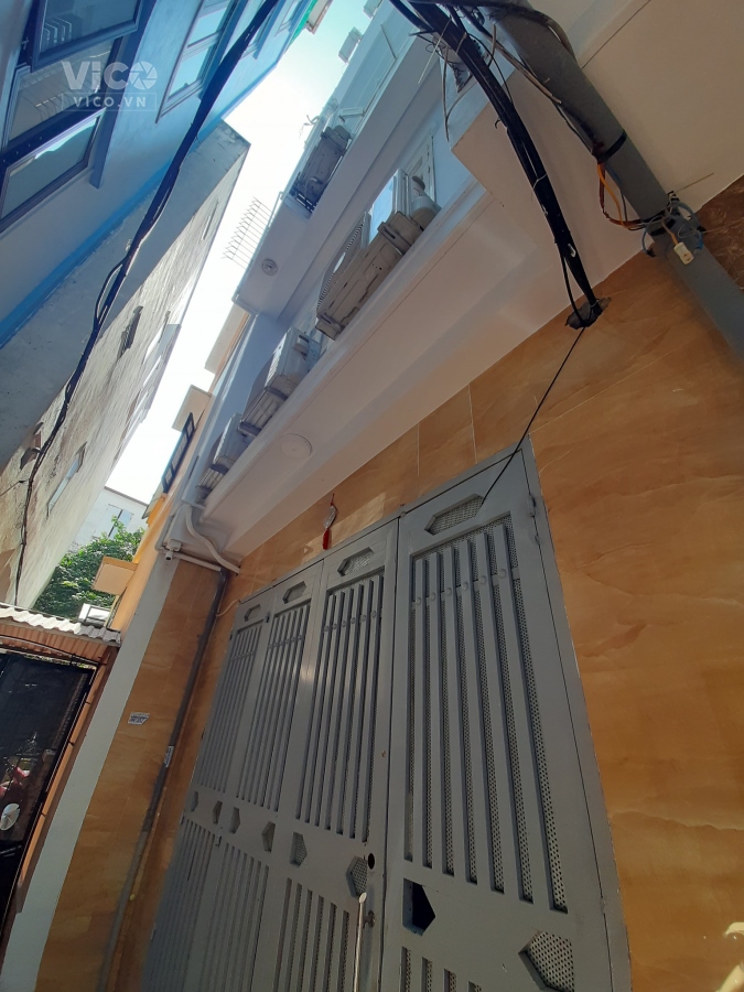 BÁN TÒA CĂN HỘ DỊC VỤ CCMN CẦU GIẤY CÓ THANG MÁY 8 TẦNG 40 PHÒNG DOANH THU GẦN 80TR/ THÁNG.