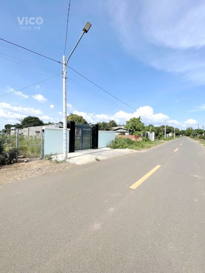 Mặt tiền NAM KÌ KHỞI NGHĨA Thị Trấn ĐẤT ĐỎ ( DVCC)