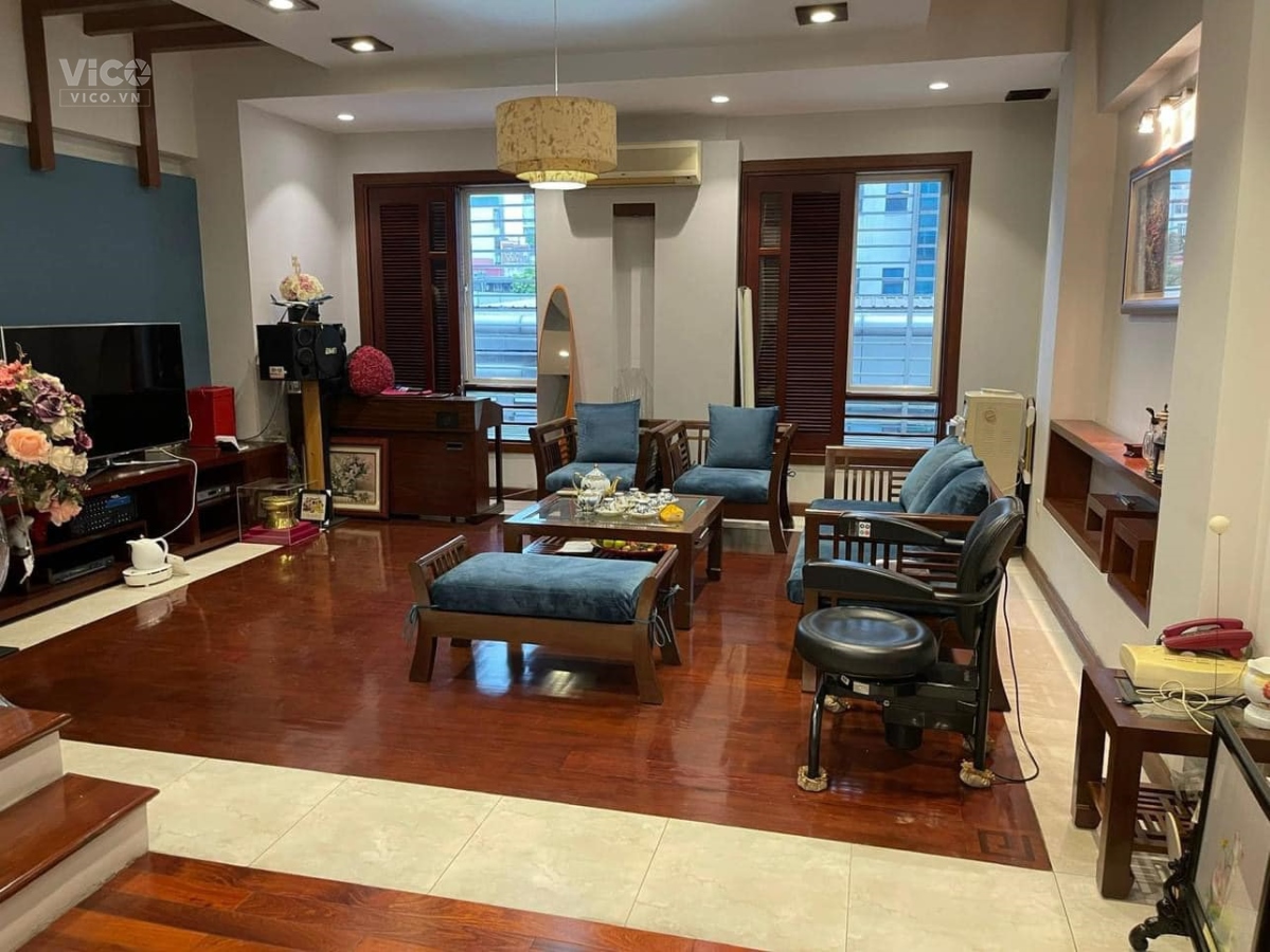 Bán Biệt thự liền kề KĐT Dịch Vọng, 100m, mt 6m, vừa ở vừa kinh doanh, 31 tỷ