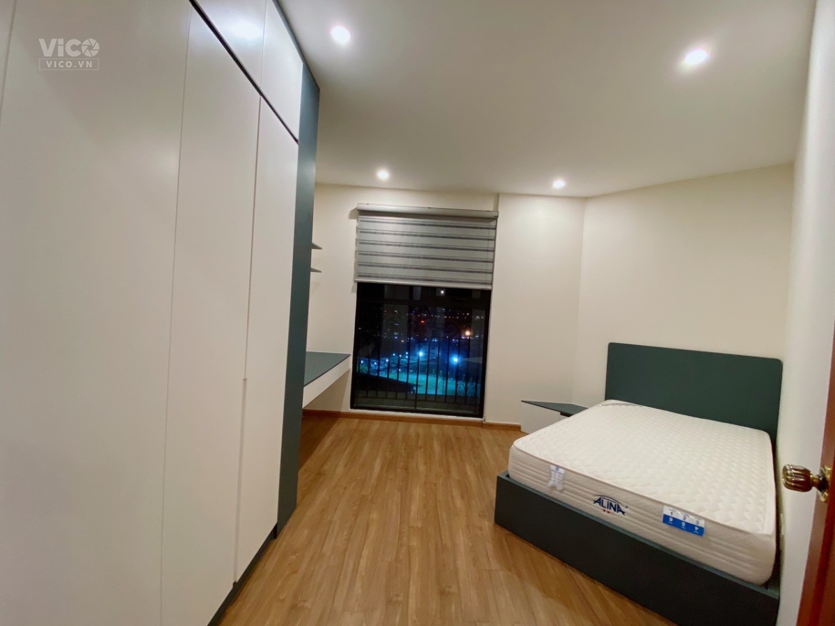 Cần tiền trả nợ ngân hàng bán rẻ căn hộ tòa E2 Emerald CT8 Mỹ Đình, 2 ngủ 2 WC, 76m2, full đồ nội