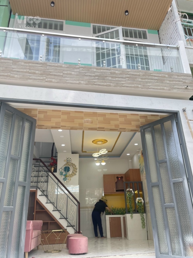 BÁN NHÀ TÂN HOÀ ĐÔNG,Q.BÌNH TÂN HXH VỊ TRÍ ĐẸP NGANG 4,5M BỀ THẾ ĐỐI VỚI NHÀ NHỎ NHỈNH 2 TỶ QUÁ HIẾM