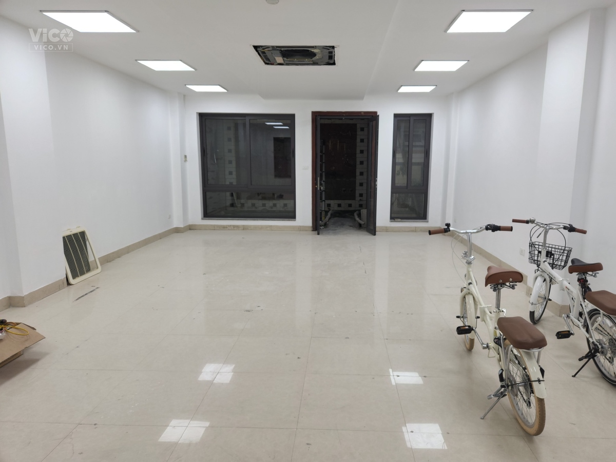 Chính chủ cho thuê sàn T1,3 văn phòng tòa nhà 10 tầng ngõ 133 Thái Hà