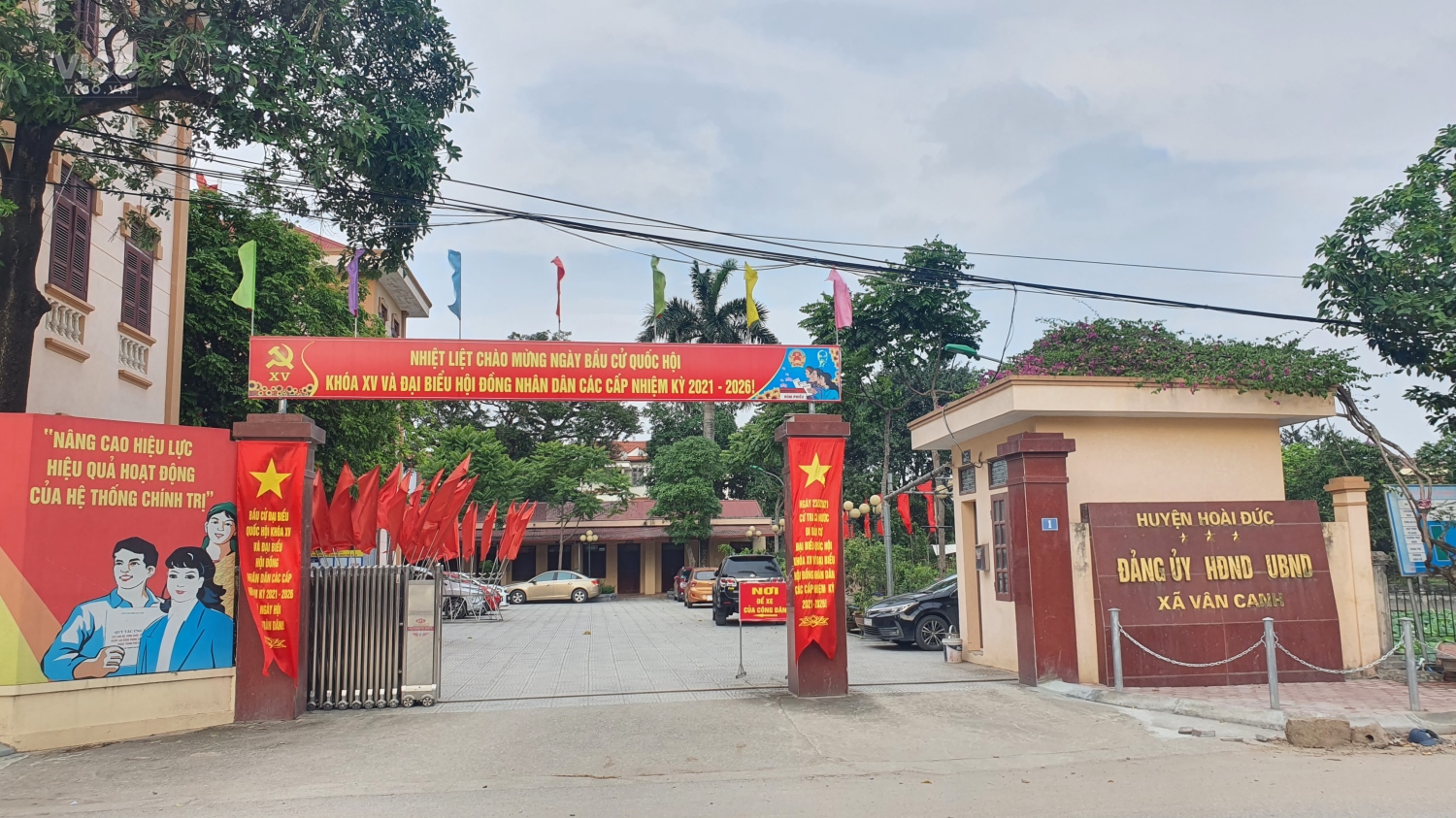 Đất Vân Canh, 3 mặt thoáng, hơn 50m ra trục chính đường ô tô, giá cực tốt 40m2 1.86 tỷ gọi Bắc