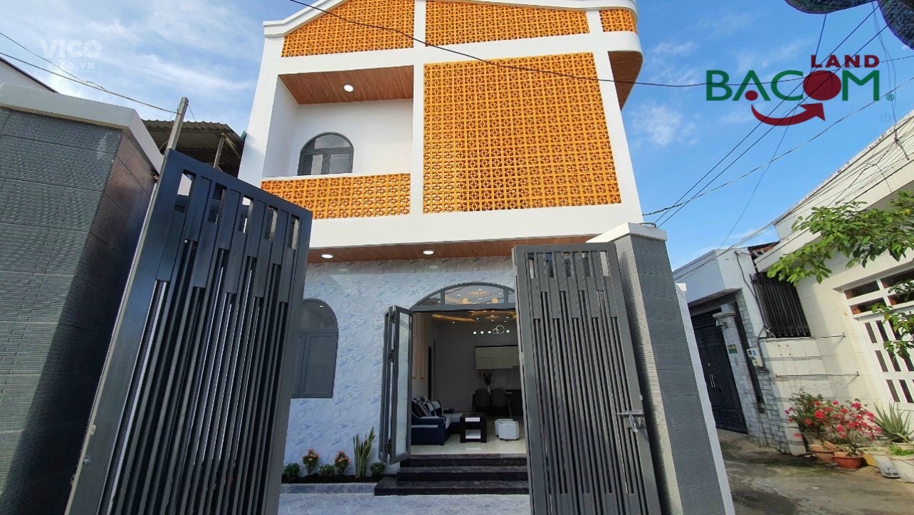 Bán nhà lầu lô góc 2 mặt tiền P.Tân Phong, sân oto đường oto thông chỉ 3ty950