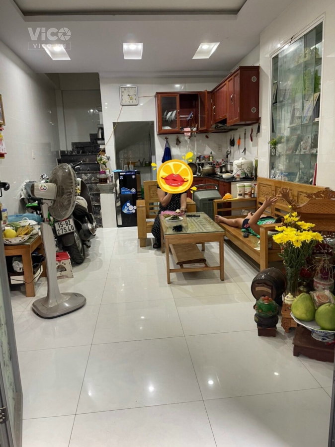 Bán nhà ngõ Chợ Cột đèn 4 tầng 27m Đông tt sổ đỏ giá cực tốt