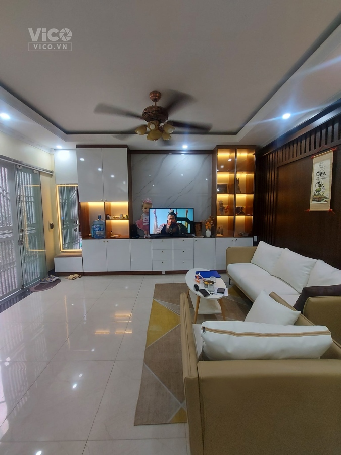 THANH AM LONG BIÊN GẦN TRƯỜNG CẤP 1 THANH AM, MẦM NON ÁNH SAO, CHỢ, TIỆN ÍCH BẠT NGÀN. NHÀ ĐẸP Ở