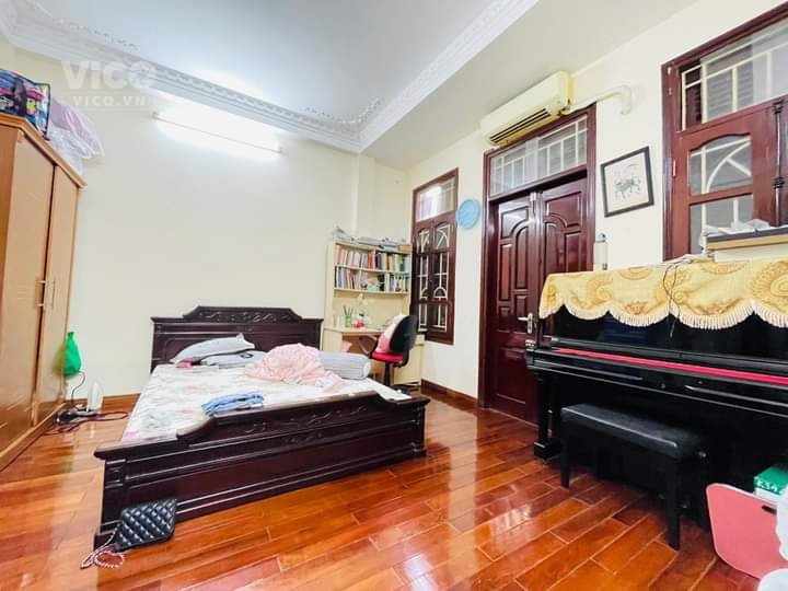 Bán nhà Xuân Đỉnh dân xây, diện tích 48 m2, 4 tầng, giá 4 tỷ.