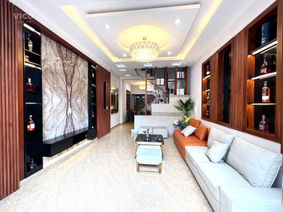 Tặng ngay 100m2 sân rộng dãi 2 điều hoà khi mua căn nhà mới xây 50m2 x 4 tầng đỗ ngay