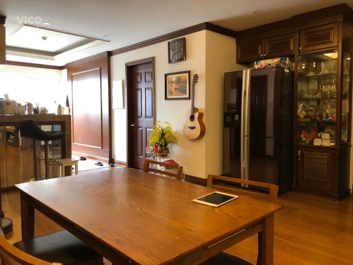 Bán gấp CHCC 93 Lò Đúc Kinh Đô Tower 115m tầng đẹp giá rẻ