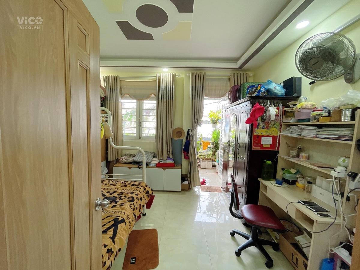 Cần Bán Gấp Nhà 3 Tầng Khu Dân Trí Cực Cao Hàng Xóm Toàn Nhà Cao Tầng Gần Lê Văn Quới Giáp Tân