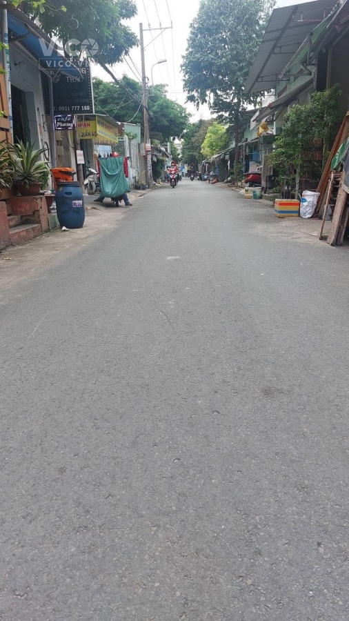 Bán đất tặng nhà cũ đường số 4, hẻm nhựa 8m, 233m2 giá 13 tỷ, ngay ngã tư bốn xã.