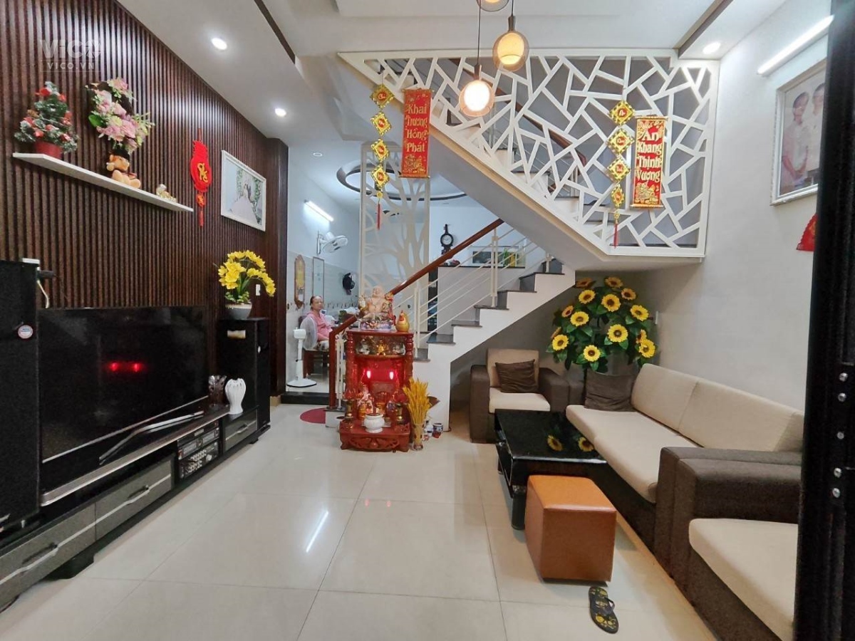 Nhà Mặt Tiền Lý Thái Tông, 125m2, 4 tầng đẹp , KD