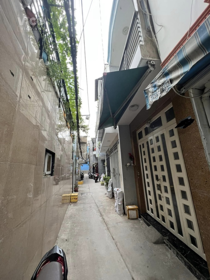 HOT HOT CHƯA TỚI 2TY CÓ NGAY NHÀ TRUNG TÂM TÂN BÌNH, TRẦN VĂN QUANG, 2 TẦNG, DTSD 30M2.