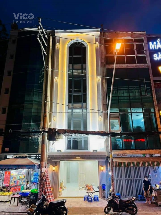 BÁN NHÀ VIP CÓ THANG MÁY NẰM NGAY MẶT TIỀN NGUYỄN VĂN QUỲ . Q7. GIÁ CHỈ NHỈNH 10 TỶ