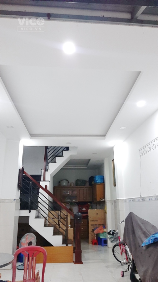 Nhà 4 tầng mới xây dựng đường Ba Đình P8Q8. Giá 5,5 tỷ TL