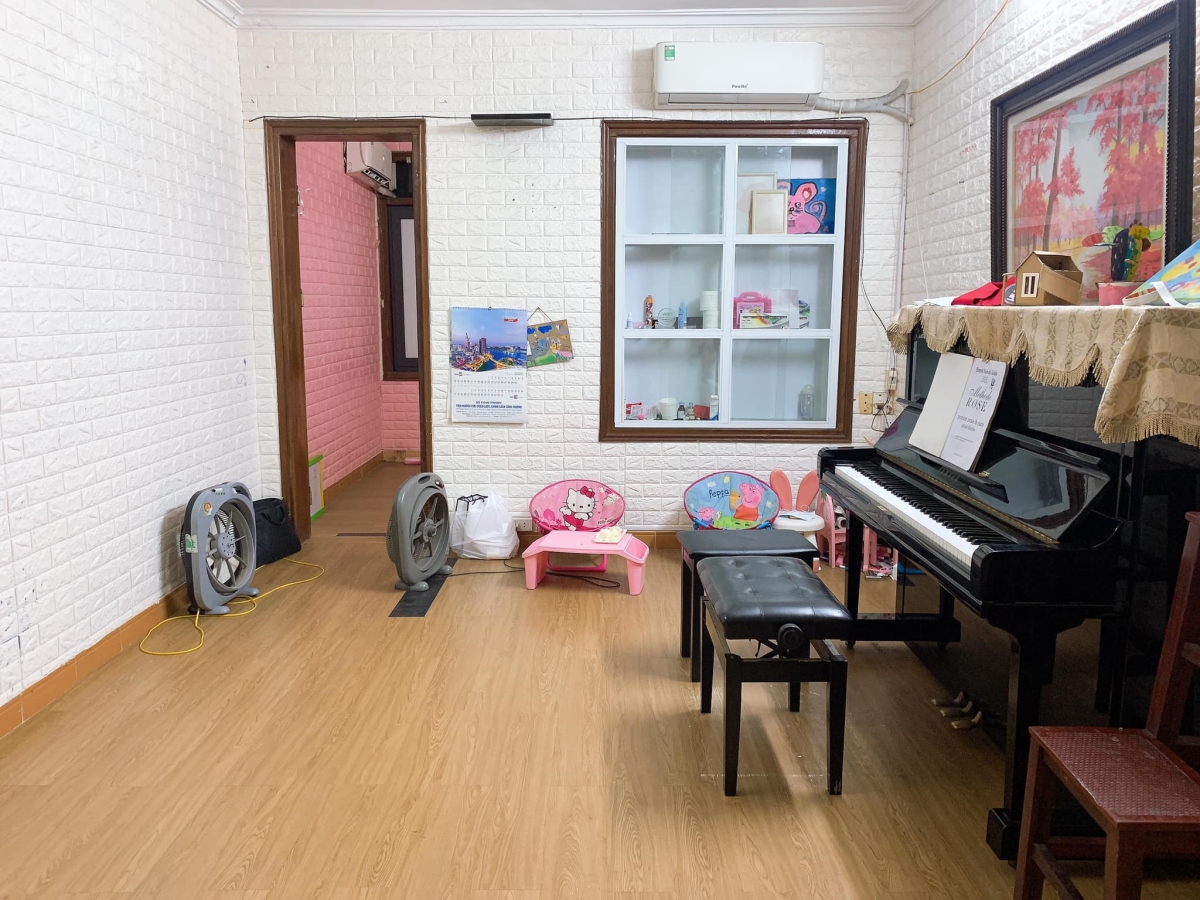 Bán gấp nhà TT Kim Liên, tầng 3 DT 90m2 giá nhỉnh 2 tỷ