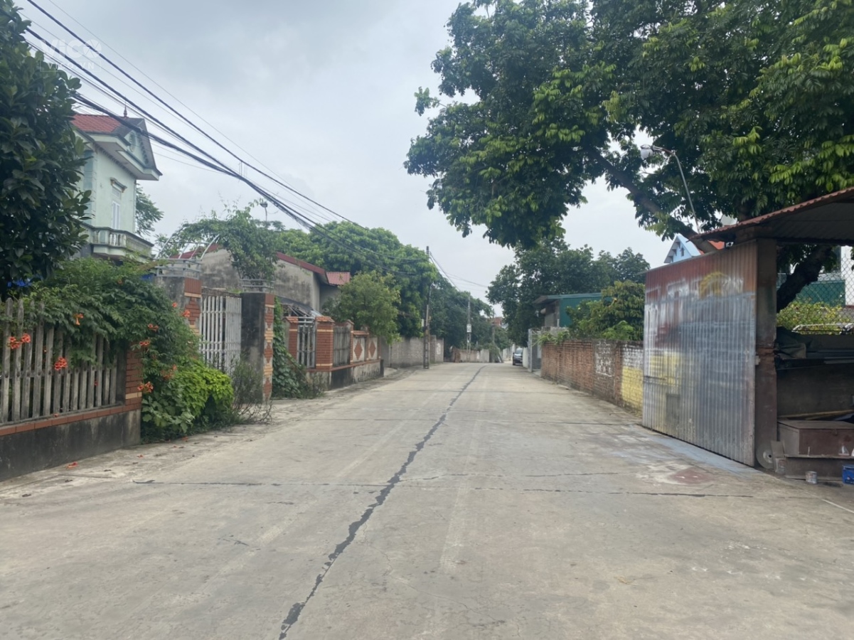 giá giảm cực sâu 208m Vụ Bản Minh Trí SS. đường oto tránh , ngõ thông .giá chỉ còn 10,5tr/m