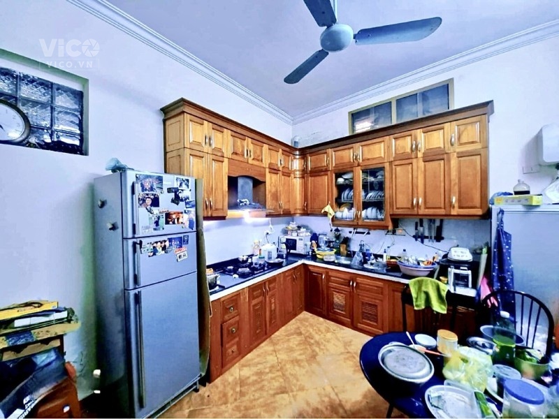 Bán đất Lý Sơn dt 38m2 ô tô 4 chỗ đỗ giá 2.65 tỷ