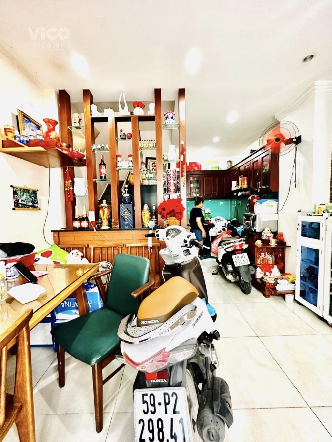 HOT HOT NHÀ KHỦNG 5 TẦNG, TRUNG TÂM TÂN BÌNH, GẦN SÂN BAY, CHỈ NHỈNH 4Ty.