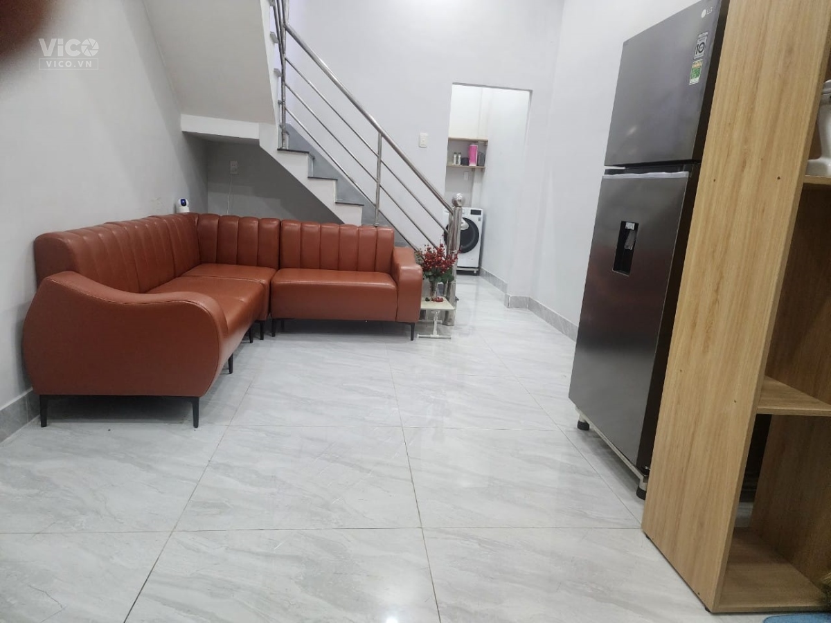 HOT HOT NHÀ MẶT TIỀN LÊ LƯ, TRUNG TÂM TÂN PHÚ, GẦN CHỢ TÂN HƯƠNG, 35M2 CHỈ 3Tyxxx.
