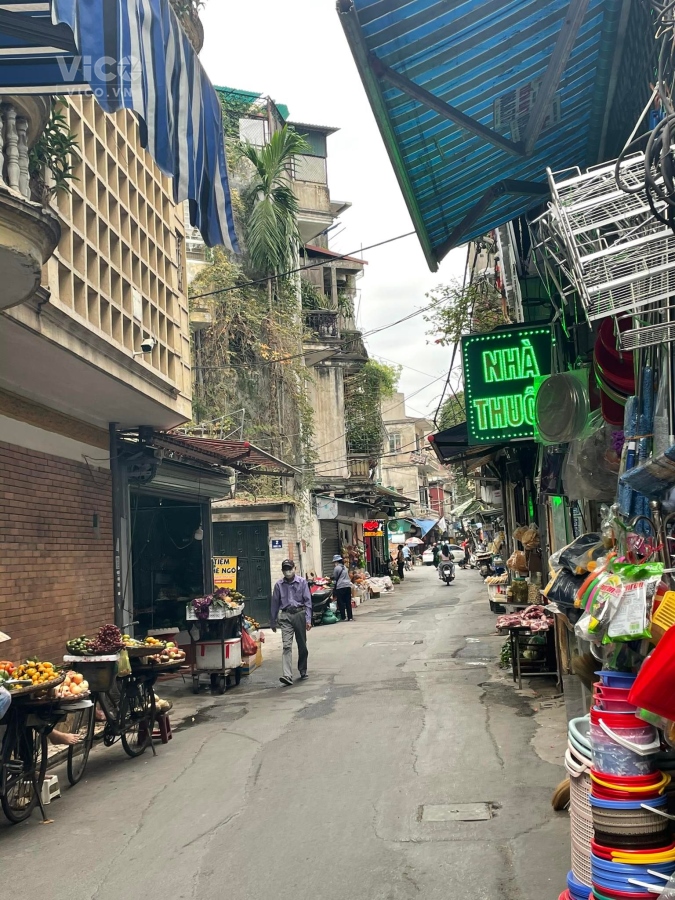 Bán nhà mặt phố Nguyễn Phúc Lai 63m, mặt tiền 5.5m giá 12 tỷ