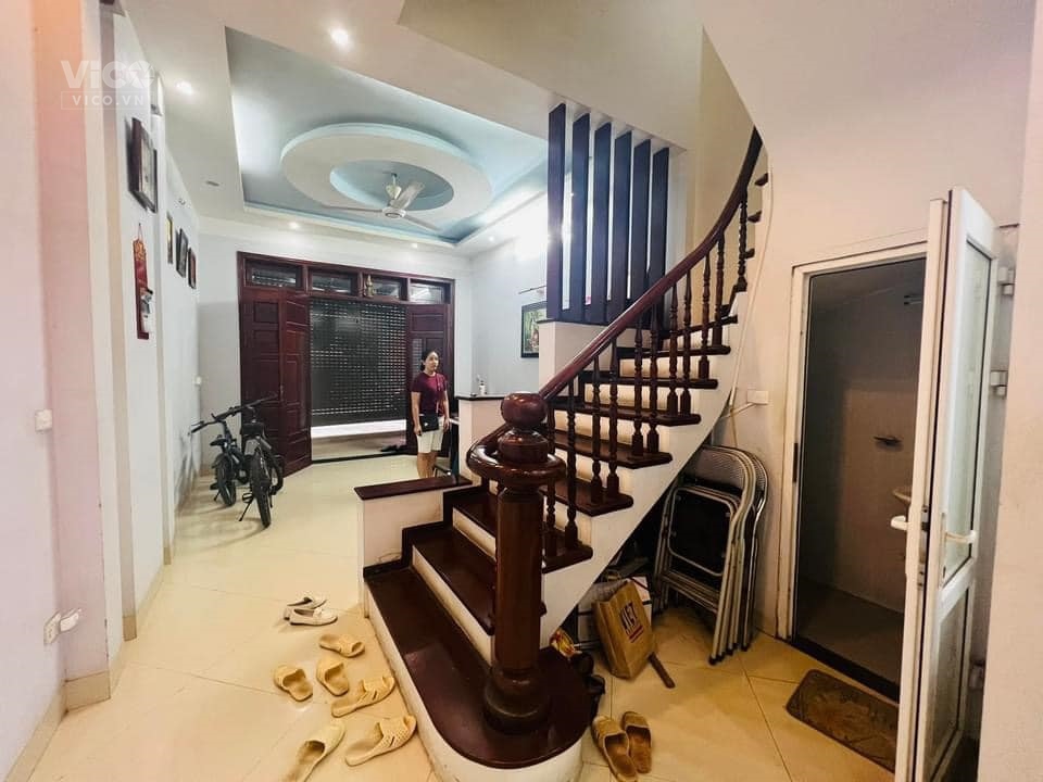 Bán Nhà 3 Tầng, Hẻm Rộng_ Lũy Bán Bích, Tân Phú 70m2 Giá 4.7 Tỷ