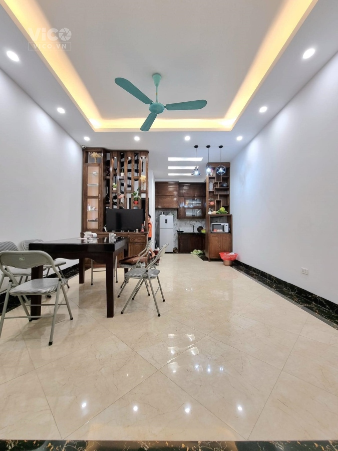 Nhà Hiện Đại HXH Nguyễn Trọng Tuyển, Tân Bình 63m2 Giá 4.4 Tỷ Full Nội Thất