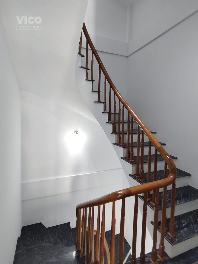 NHÀ MỚI KÍNH KOONG ĐÓN TẾT NGÕ THOÁNG RỘNG Ở SƯỚNG SỔ NHƯ BAO DIÊM ĐƯỜNG