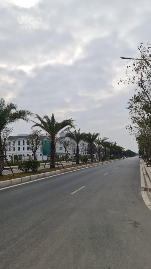 Bán nhà phố VIệt Hưng, ngõ rộng, nhà đẹp ở ngay 36m2, 5t nhỉnh 3 tỷ 0977576383